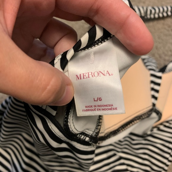 Target bathing suit - Picture 3 of 3